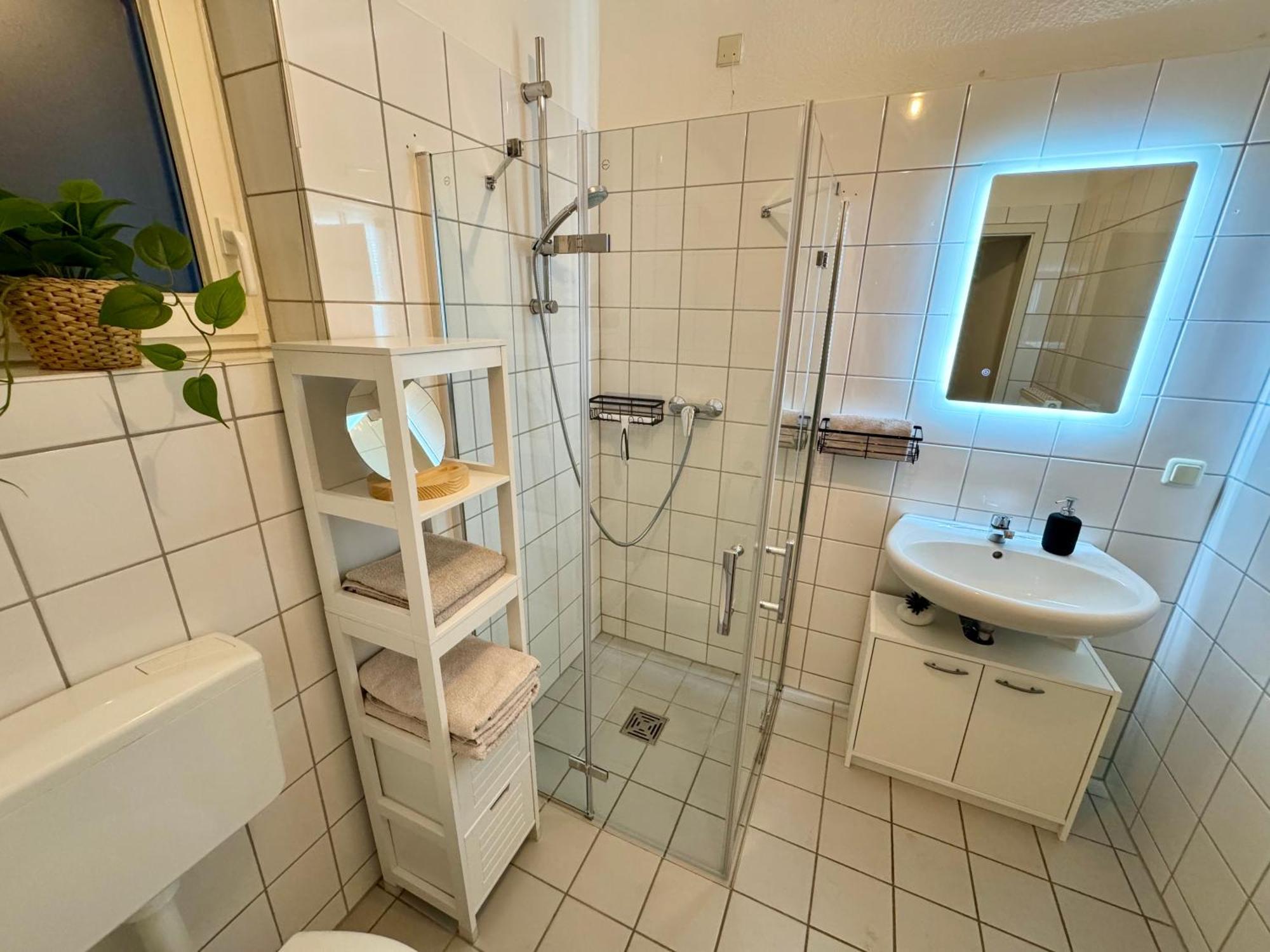 Ferienwohnung Schildblick Modernes Apartment Direkt In Der Altstadt Von Erfurt Nahe Der Kraemerbruecke - Beste Innenstadtlage Luaran gambar